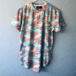 Krisp short sleeve crew neck lower sides zips.  Size M